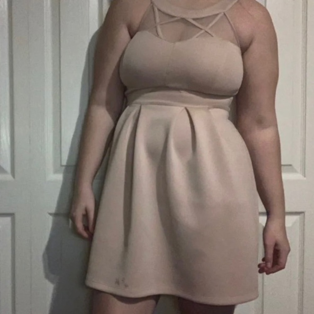 Retro style pastle dress